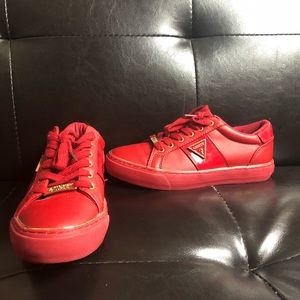 GUESS Gilda Logo Low Top Sneakers